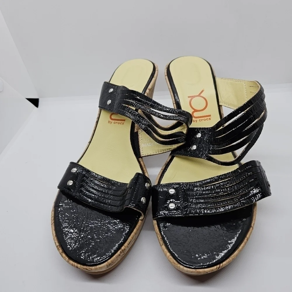 You by Crocs cork wedge slide sandals black patent leather US 8.5 EU 39